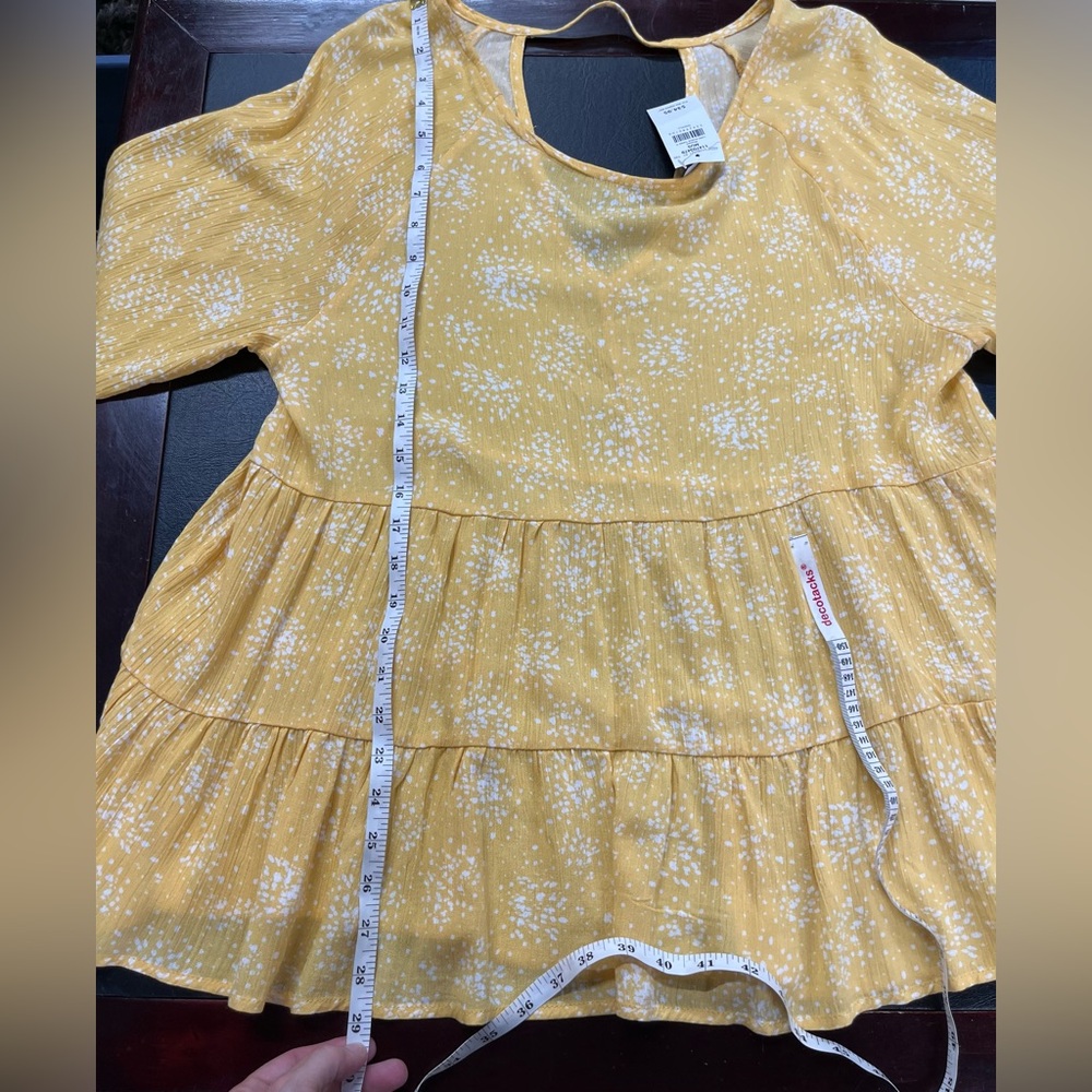 Daytrip blouse 20” p2p - Picture 8 of 8